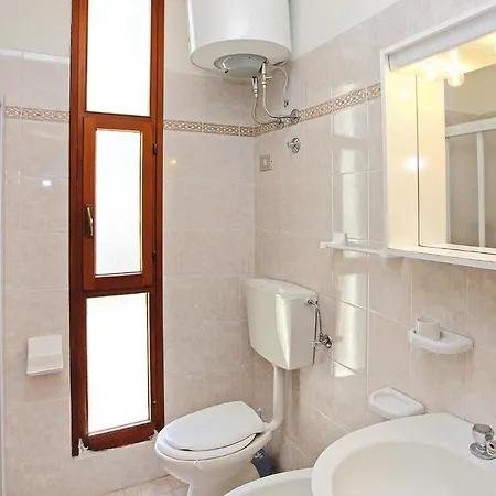 Apartment Sporting In *
